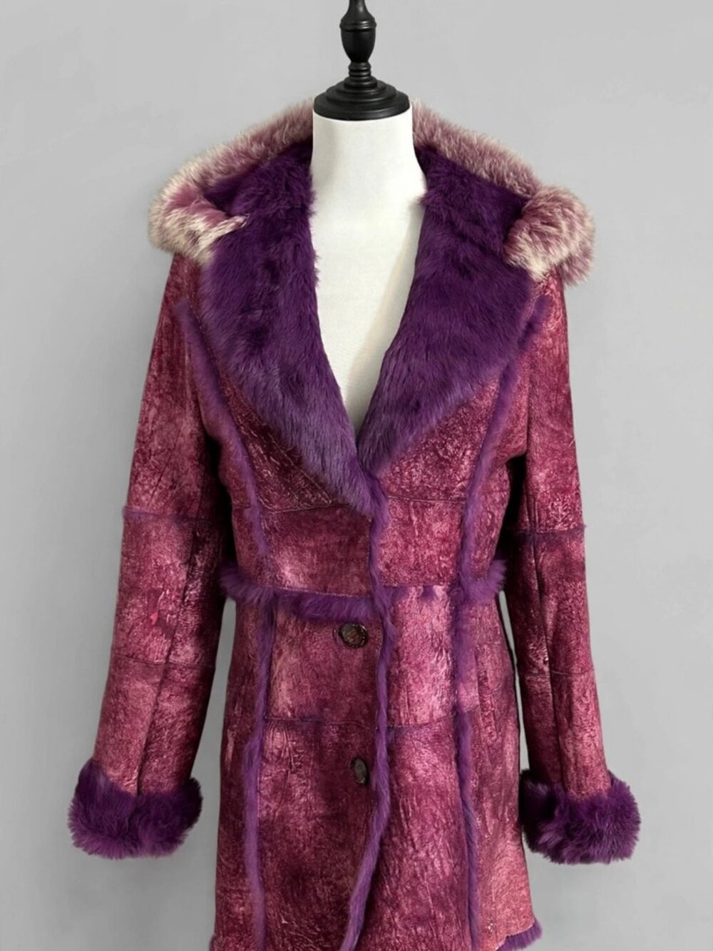 Vintage Purple Fur Shearling Coat with Fur-Trimmed Hood – S